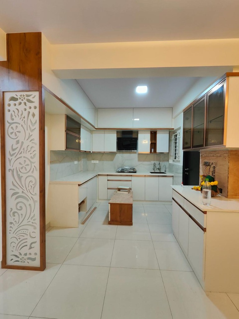 Classic White & Oak Turnkey Kitchen